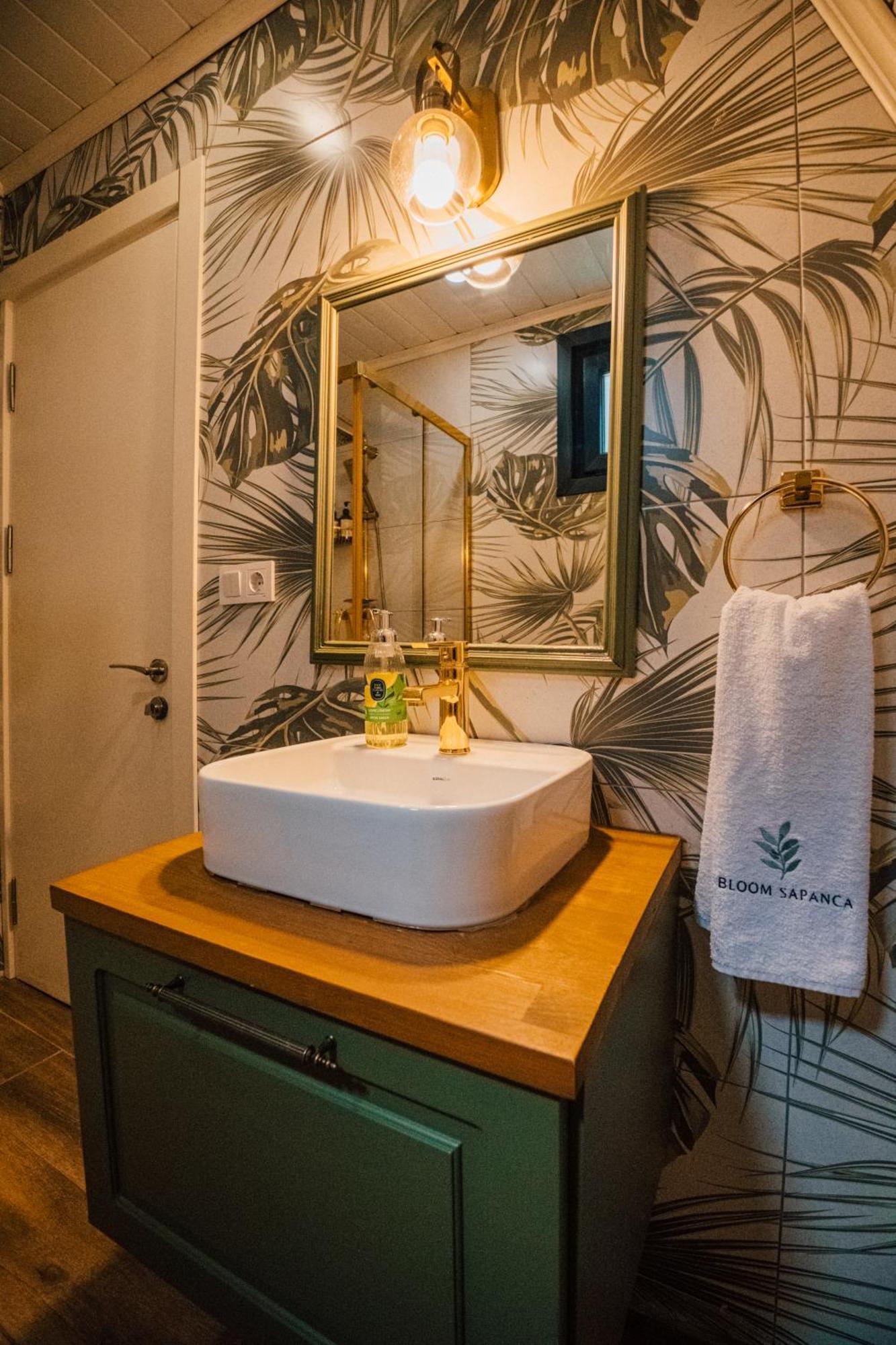 Bloom Sapanca - Palm Bungalov Villa Bagian luar foto